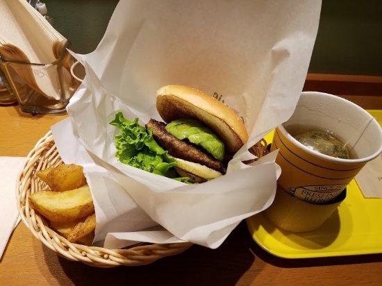 Freshness Burger Shinyokohama